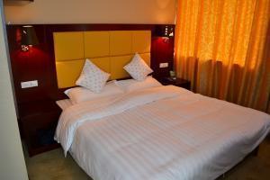 Guilin Jinxiu Xiaoxiang Business Hotel Lingchuan  Δωμάτιο φωτογραφία
